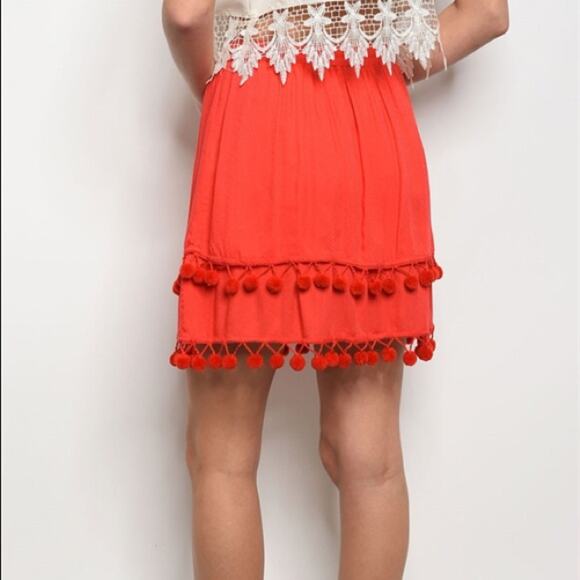 Pom Pom Skirt Tassel Red - Picture 4 of 7